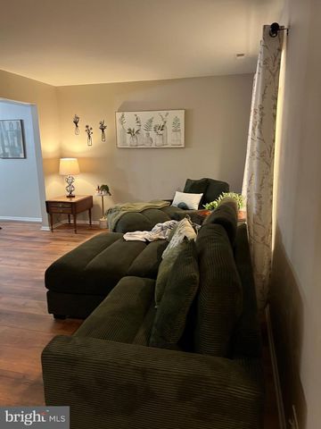 115 BANWELL LN, Mount Laurel, NJ 08054