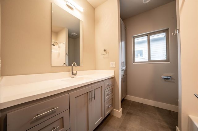 21802 Surrey LN, Lago Vista, TX 78645