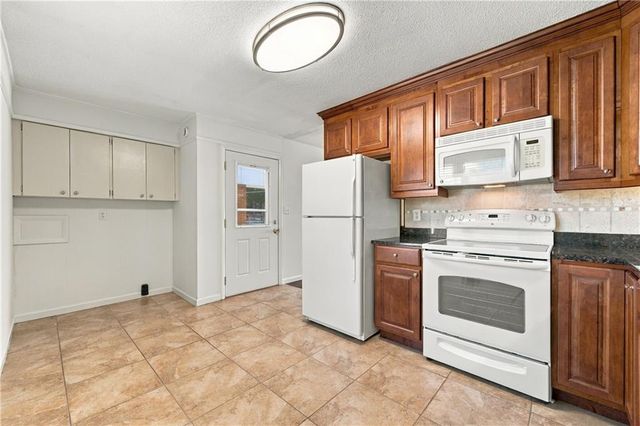 5911 Betty Street, Austell, GA 30106