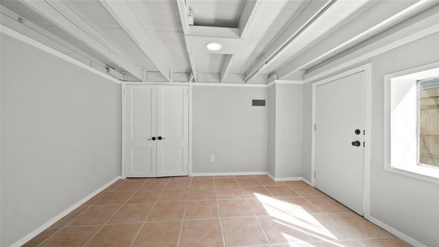 2015 36th Street, Galveston, TX 77550