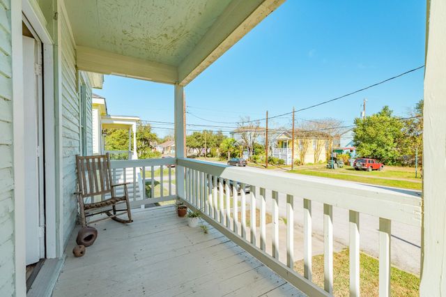2015 36th Street, Galveston, TX 77550