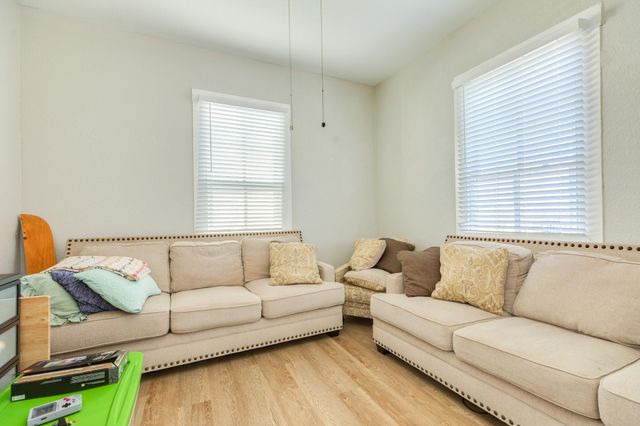 2015 36th Street, Galveston, TX 77550