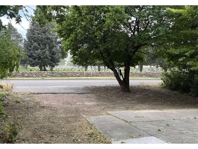 911 Elm Ave, Canon City, CO 81212