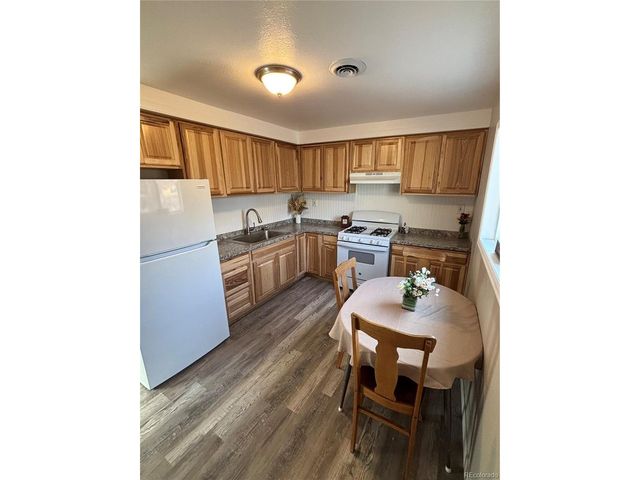 911 Elm Ave, Canon City, CO 81212