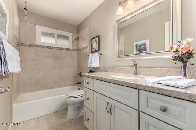 1941 E PEBBLE BEACH Drive E, Tempe, AZ 85282