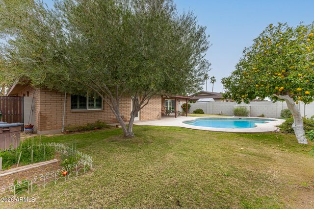 1941 E PEBBLE BEACH Drive E, Tempe, AZ 85282