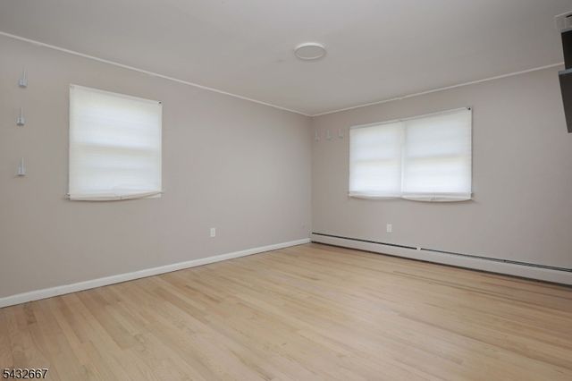 21 SAINT GERMAIN DR., Clark Twp., NJ 07066