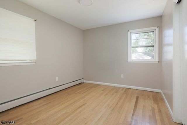 21 SAINT GERMAIN DR., Clark Twp., NJ 07066