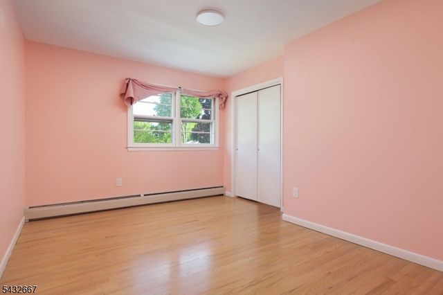 21 SAINT GERMAIN DR., Clark Twp., NJ 07066