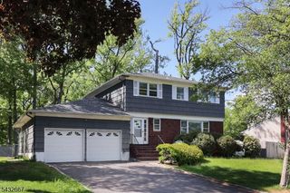 21 SAINT GERMAIN DR., Clark Twp., NJ 07066