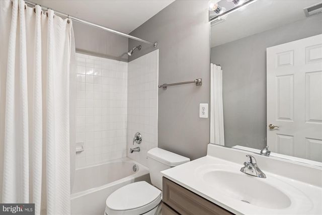 135 PAINTED POST LN, Gaithersburg, MD 20878