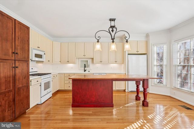 135 PAINTED POST LN, Gaithersburg, MD 20878