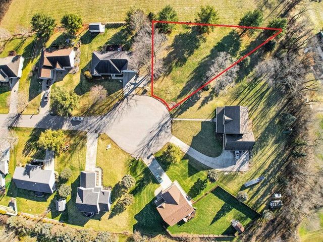 181 Remington Drive, Spring Arbor, MI 49283