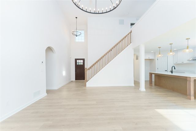 181 Remington Drive, Spring Arbor, MI 49283