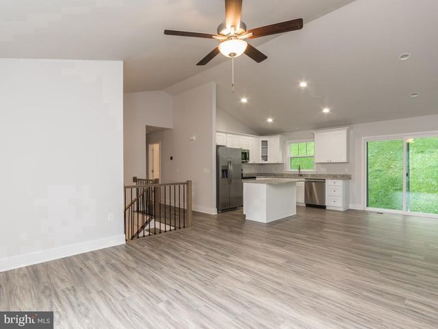 1027 JOHN PAUL JONES DR, Stafford, VA 22554