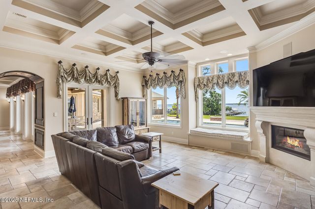 4710 STATE ROAD 13 N, St. Johns, FL 32259