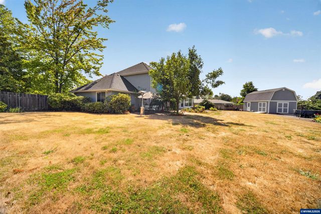 2350 Holly Pl NW, Albany, OR 97321