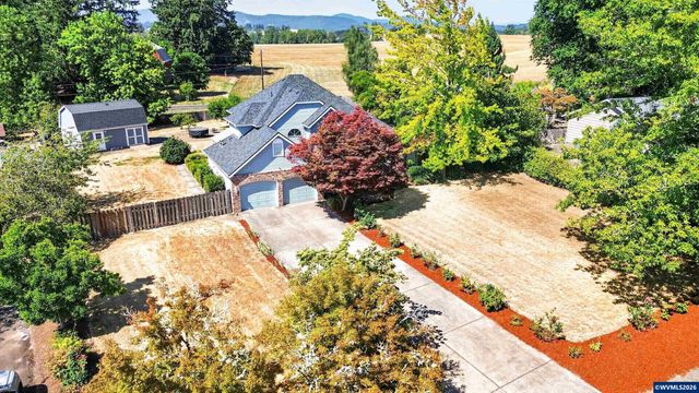 2350 Holly Pl NW, Albany, OR 97321