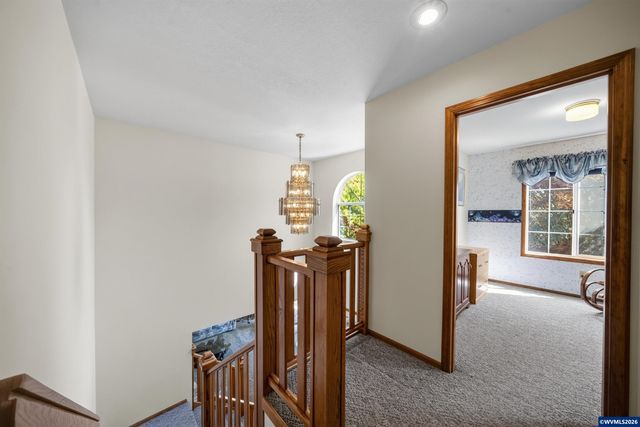 2350 Holly Pl NW, Albany, OR 97321