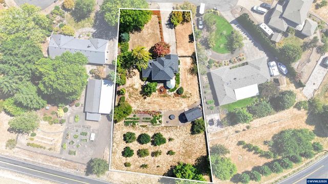 2350 Holly Pl NW, Albany, OR 97321