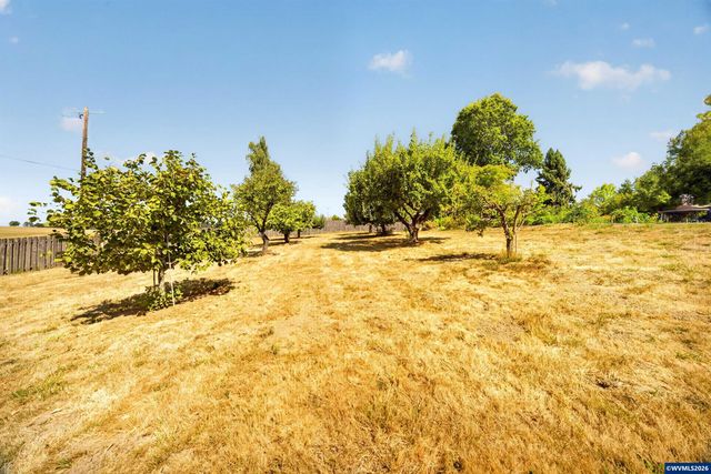 2350 Holly Pl NW, Albany, OR 97321
