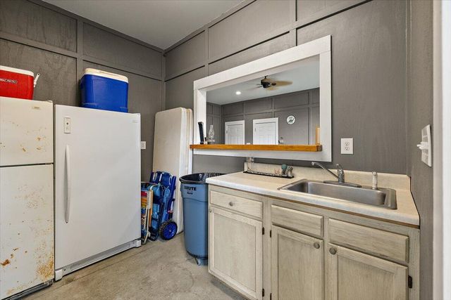1126 North Boulevard, North Charleston, SC 29405