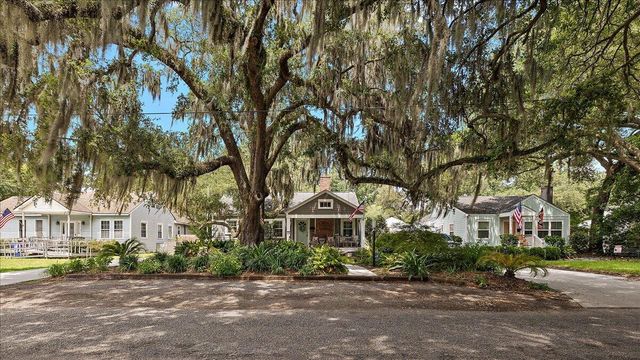 1126 North Boulevard, North Charleston, SC 29405