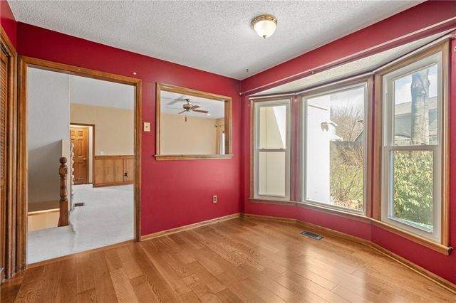 13416 W 70th Terrace, Shawnee, KS 66216