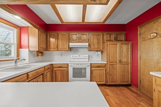 13416 W 70th Terrace, Shawnee, KS 66216