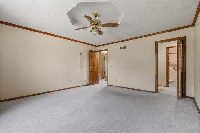 13416 W 70th Terrace, Shawnee, KS 66216