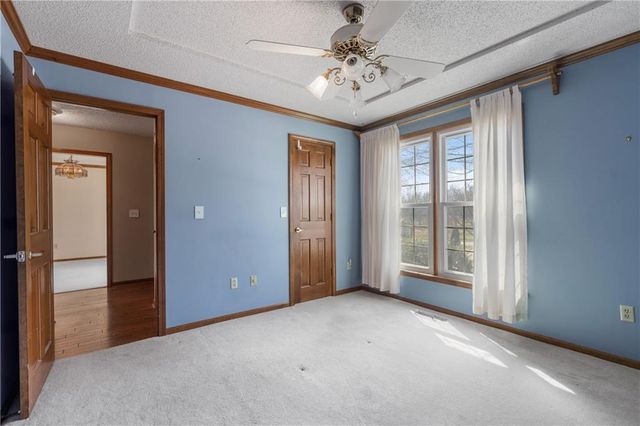 13416 W 70th Terrace, Shawnee, KS 66216