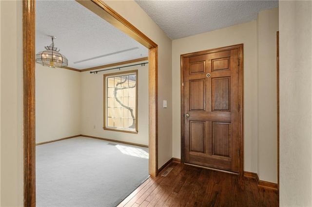 13416 W 70th Terrace, Shawnee, KS 66216