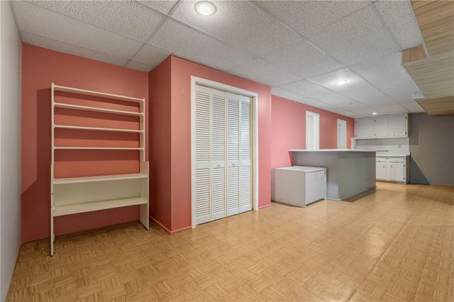 13416 W 70th Terrace, Shawnee, KS 66216