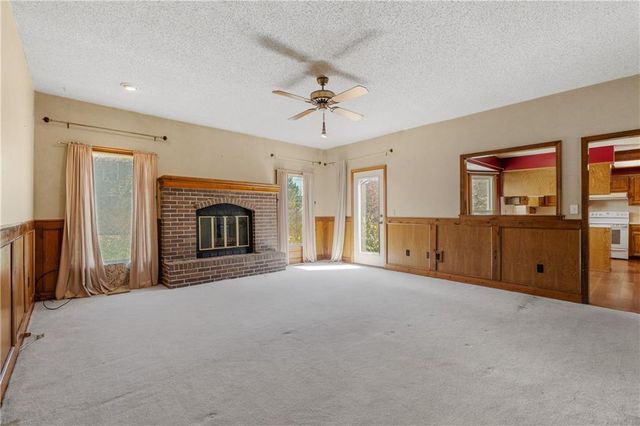 13416 W 70th Terrace, Shawnee, KS 66216