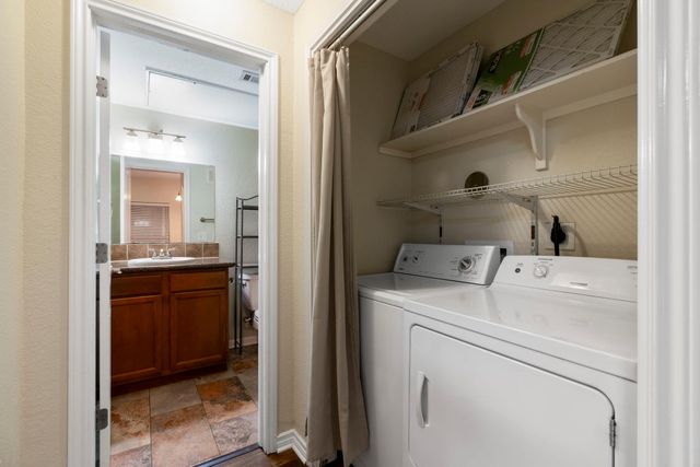 6810 Deatonhill DR 4102, Austin, TX 78745