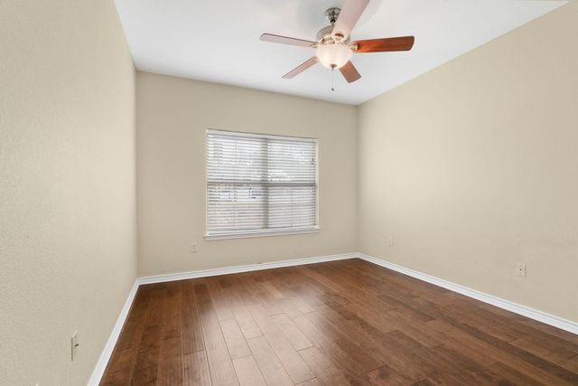 6810 Deatonhill DR 4102, Austin, TX 78745