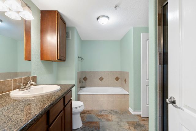 6810 Deatonhill DR 4102, Austin, TX 78745