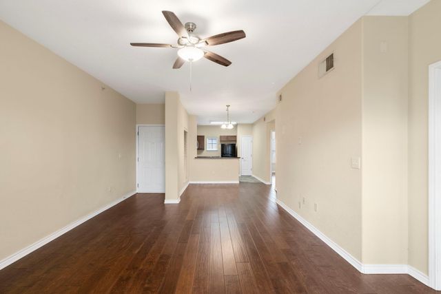 6810 Deatonhill DR 4102, Austin, TX 78745