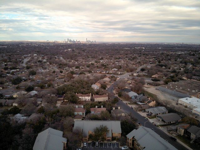 6810 Deatonhill DR 4102, Austin, TX 78745