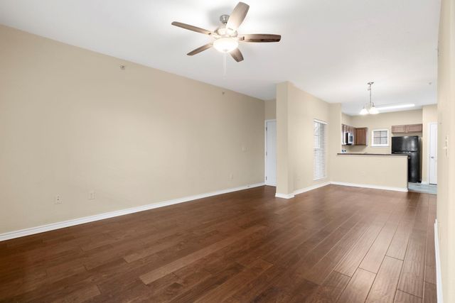 6810 Deatonhill DR 4102, Austin, TX 78745