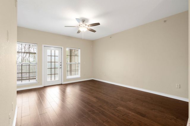 6810 Deatonhill DR 4102, Austin, TX 78745