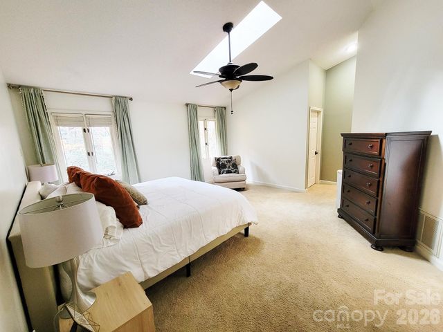 305 E Sondley Drive, Asheville, NC 28805