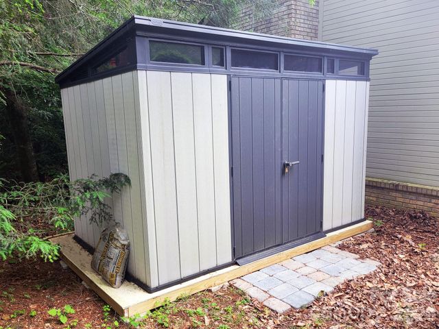 305 E Sondley Drive, Asheville, NC 28805
