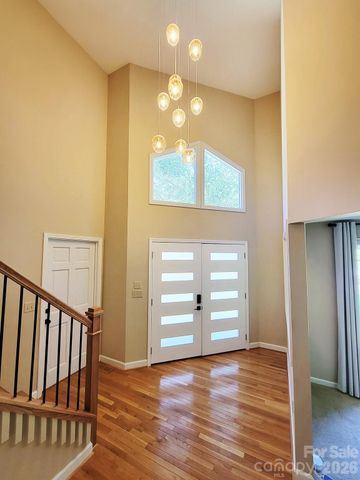 305 E Sondley Drive, Asheville, NC 28805