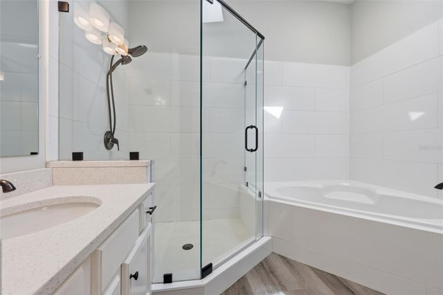 10067 SW 52ND ROAD, Gainesville, FL 32608