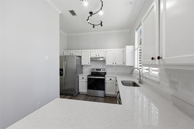 10067 SW 52ND ROAD, Gainesville, FL 32608