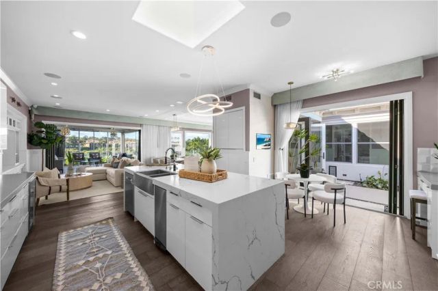 58 Victoria, Newport Beach, CA 92660