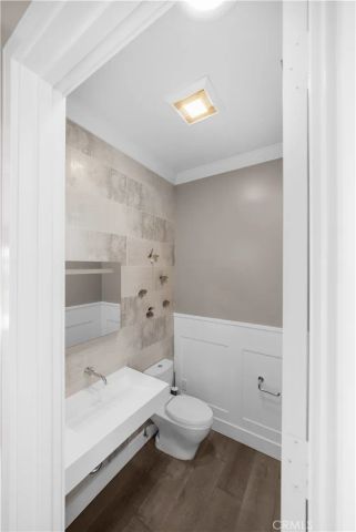 58 Victoria, Newport Beach, CA 92660