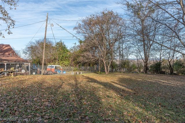 1911 S 12th Street, Fort Smith, AR 72901