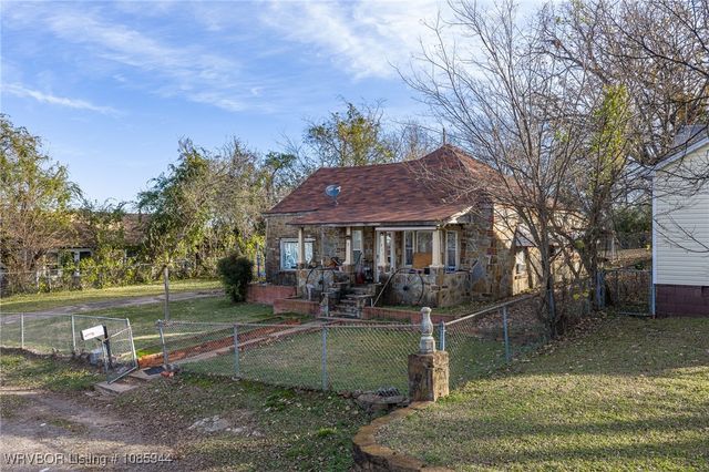 1911 S 12th Street, Fort Smith, AR 72901